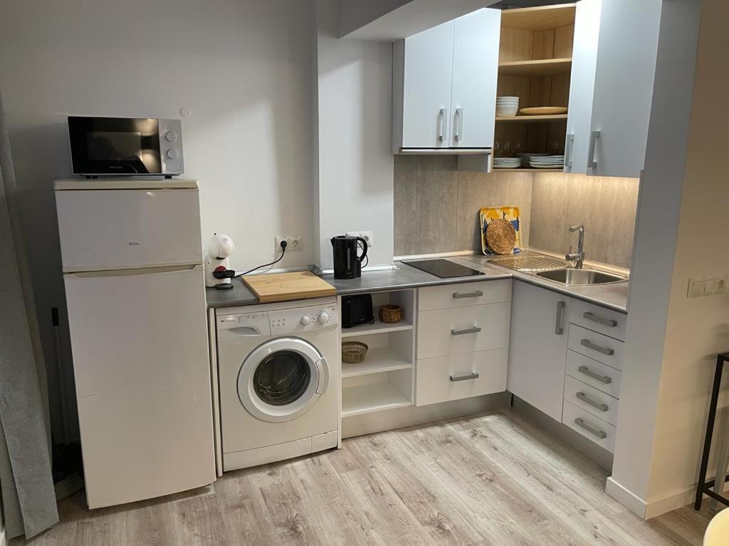 Apartamento C Y L Torremolinos Eksteriør bilde